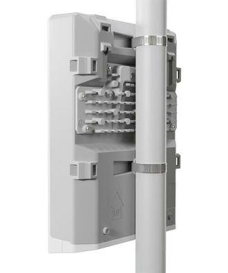 Маршрутизатор MIKROTIK 18PORT CRS318-16P-2S+OUT - фото 3