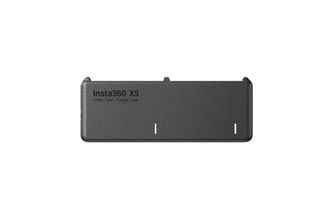 Кейс для швидкої зарядки Insta360 X5 Utility Fast Charge Case (CINSBAHM) - фото 2 Кейс для швидкої зарядки Insta360 X5 Utility Fast Charge Case (CINSBAHM) - фото 2