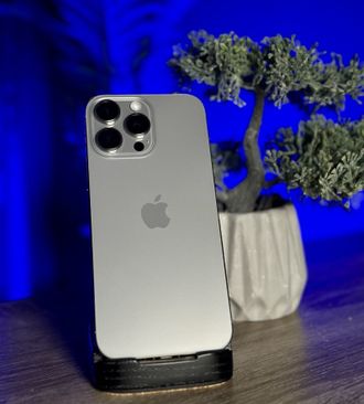 Вживаний Apple iPhone 16 Pro Max 256GB eSIM Natural Titanium (MYW63) Гарний стан  - фото 1