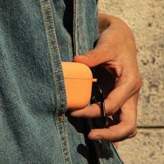 Чохол Native Union Active Case Apricot Crush for Airpods 4th Gen (ACTCSE-APR-AP4) - фото 2 Чохол Native Union Active Case Apricot Crush for Airpods 4th Gen (ACTCSE-APR-AP4) - фото 2