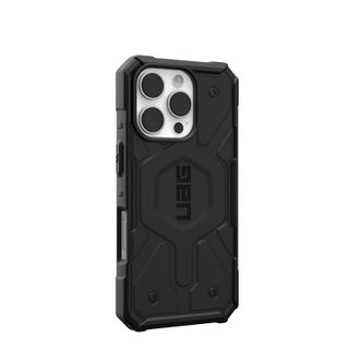 Чехол UAG для iPhone 16 Pro, Pathfinder Magsafe, Black (114468114040) - фото 2 Чехол UAG для iPhone 16 Pro, Pathfinder Magsafe, Black (114468114040) - фото 2