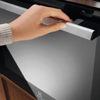 Встраиваемый духовой шкаф Electrolux EOB8S38X - фото 4