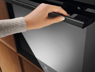 Вбудована духова шафа Electrolux EOE8P39H - фото 5