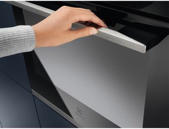 Вбудована духова шафа Electrolux KODEF70X Europe - фото 4