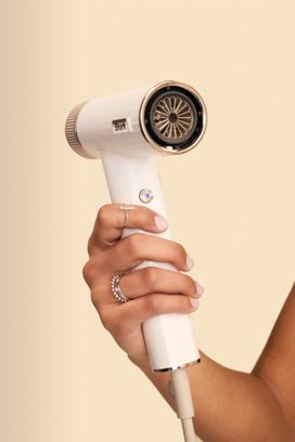 Фен Shark SpeedStyle 3-in-1 for Curly&Coily Hair HD334EU Europe - фото 12 Фен Shark SpeedStyle 3-in-1 for Curly&Coily Hair HD334EU Europe - фото 12