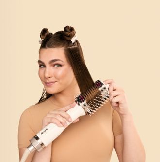 Фен-щітка Shark SmoothStyle Hot Brush & Smoothing Comb HT212EU Europe - фото 6 Фен-щітка Shark SmoothStyle Hot Brush & Smoothing Comb HT212EU Europe - фото 6