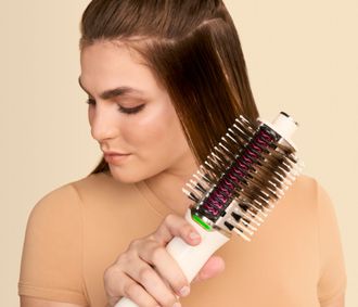 Фен-щітка Shark SmoothStyle Hot Brush & Smoothing Comb HT212EU - фото 6 Фен-щітка Shark SmoothStyle Hot Brush & Smoothing Comb HT212EU - фото 6