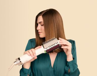 Фен-щітка Shark SmoothStyle Hot Brush & Smoothing Comb HT212EU - фото 8 Фен-щітка Shark SmoothStyle Hot Brush & Smoothing Comb HT212EU - фото 8