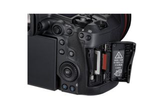 Беззеркальный фотоаппарат Canon EOS R5 Mark ll 5GHZ+24105USM - фото 8 Беззеркальный фотоаппарат Canon EOS R5 Mark ll 5GHZ+24105USM - фото 8