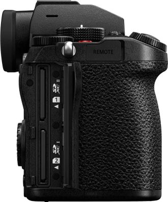 Беззеркальный фотоаппарат Panasonic Lumix DC-S5 Body (DC-S5EE-K) - фото 6 Беззеркальный фотоаппарат Panasonic Lumix DC-S5 Body (DC-S5EE-K) - фото 6