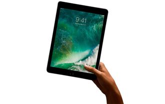 Вживаний Apple iPad 2018 32GB Wi-Fi + Cellular Space Gray (MR6Y2) - фото 2