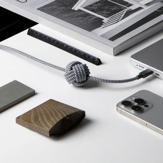 Кабель Native Union Anchor Cable USB-C to USB-C Pro 240W Zebra (3 m) (ACABLE-C-ZEB-NP) - фото 3 Кабель Native Union Anchor Cable USB-C to USB-C Pro 240W Zebra (3 m) (ACABLE-C-ZEB-NP) - фото 3