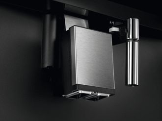 Кофемашина автоматическая Electrolux EBC85X - фото 8