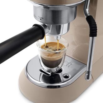 Кофеварка DeLonghi EC 885 BG - фото 4
