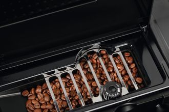 Встроенная кофемашина Electrolux KBC65X Europe - фото 4 Встроенная кофемашина Electrolux KBC65X Europe - фото 4