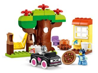 Конструктор LEGO DUPLO Bluey Пиццерия с Мафином и Блуи (10469) - фото 2 Конструктор LEGO DUPLO Bluey Пиццерия с Мафином и Блуи (10469) - фото 2