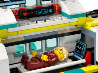 Конструктор Lego City Літак швидкої допомоги (60465) - фото 6