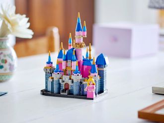 Конструктор Lego Disney princess Мини-замок Спящей красавицы Диснея (40720) - фото 4 Конструктор Lego Disney princess Мини-замок Спящей красавицы Диснея (40720) - фото 4