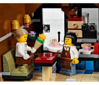 Конструктор Lego Expert Городская площадь (10255) - фото 4 Конструктор Lego Expert Городская площадь (10255) - фото 4