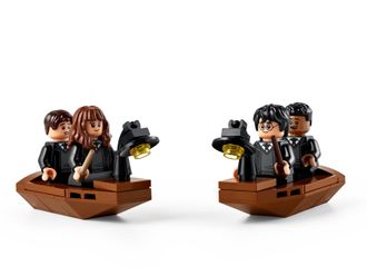 Конструктор Lego Harry Potter Еллінг у замку Хогвартс (76426) - фото 3 Конструктор Lego Harry Potter Еллінг у замку Хогвартс (76426) - фото 3