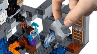 Конструктор Lego Minecraft Пригоди в шахтах (21147) - фото 4 Конструктор Lego Minecraft Пригоди в шахтах (21147) - фото 4