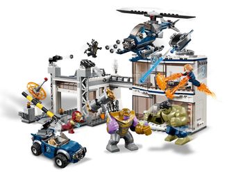 Конструктор Lego Marvel Битва на базі Месників (76131) - фото 3 Конструктор Lego Marvel Битва на базі Месників (76131) - фото 3
