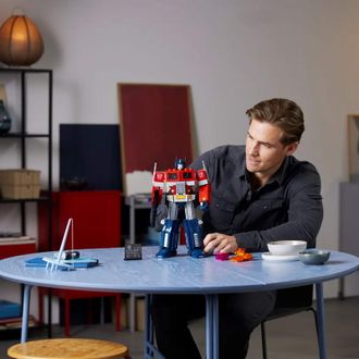 Конструктор Lego Creator Expert Optimus Prime (10302) - фото 5 Конструктор Lego Creator Expert Optimus Prime (10302) - фото 5