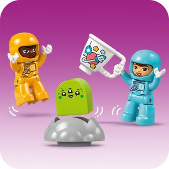 Конструктор Lego Duplo Town Приключения на космическом шаттле 3в1 (10422) - фото 7 Конструктор Lego Duplo Town Приключения на космическом шаттле 3в1 (10422) - фото 7