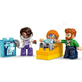 Конструктор Lego DUPLO Town Впервые: визит к врачу (10449) - фото 4 Конструктор Lego DUPLO Town Впервые: визит к врачу (10449) - фото 4