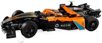 Конструктор Lego Technic Автомобіль для перегонів NEOM McLaren Formula E 42169 - фото 3 Конструктор Lego Technic Автомобіль для перегонів NEOM McLaren Formula E 42169 - фото 3