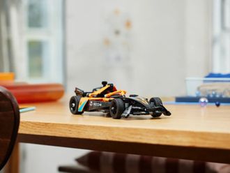 Конструктор Lego Technic Автомобіль для перегонів NEOM McLaren Formula E 42169 - фото 9 Конструктор Lego Technic Автомобіль для перегонів NEOM McLaren Formula E 42169 - фото 9