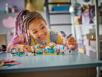 Конструктор Lego Friends Костюмована вечірка з єдинорогом і феєю (42661) - фото 4