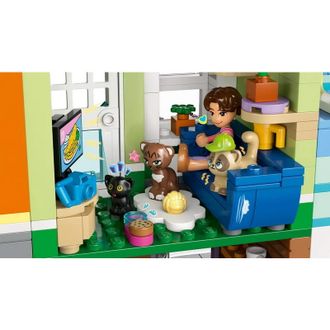Конструктор Lego Friends Хартлейк-Сити. Квартиры и магазины (42670) - фото 4
