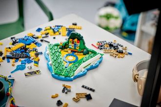 Конструктор LEGO Editions Football Вінісіус Жуніор – найкращі моменти футбольних матчів (43027) - фото 7 Конструктор LEGO Editions Football Вінісіус Жуніор – найкращі моменти футбольних матчів (43027) - фото 7