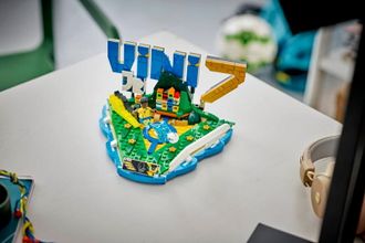 Конструктор LEGO Editions Football Вінісіус Жуніор – найкращі моменти футбольних матчів (43027) - фото 9 Конструктор LEGO Editions Football Вінісіус Жуніор – найкращі моменти футбольних матчів (43027) - фото 9