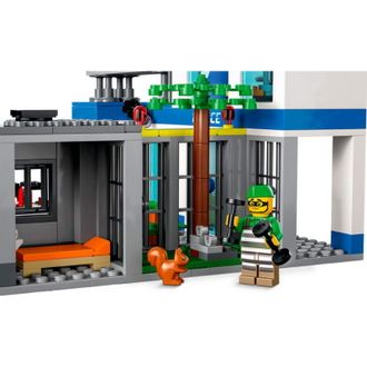 Конструктор Lego City Полицейский участок (60316) - фото 6 Конструктор Lego City Полицейский участок (60316) - фото 6