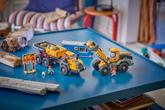 Конструктор LEGO City Самосвал и фронтальный ковшовой погрузчик (60494) - фото 11 Конструктор LEGO City Самосвал и фронтальный ковшовой погрузчик (60494) - фото 11
