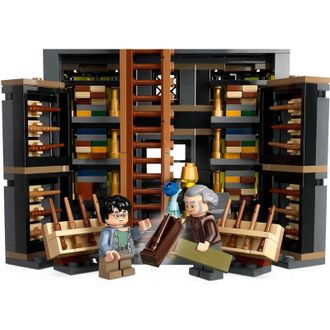 Конструктор Lego Harry Potter Крамниці Олівандера й мантій від Мадам Малкін (76439) - фото 4