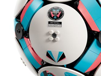 Конструктор Lego Editions Футбольний м'яч (43019) - фото 3 Конструктор Lego Editions Футбольний м'яч (43019) - фото 3