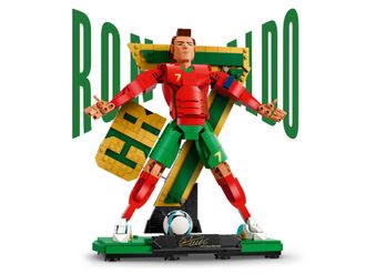 Конструктор Lego Editions Криштиану Роналду – легенда футбола (43016) - фото 3 Конструктор Lego Editions Криштиану Роналду – легенда футбола (43016) - фото 3