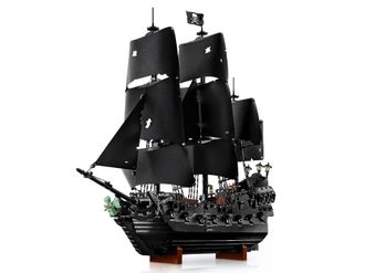 Конструктор Lego Expert Піратський корабель капітана Джека Горобця (10365) - фото 4 Конструктор Lego Expert Піратський корабель капітана Джека Горобця (10365) - фото 4