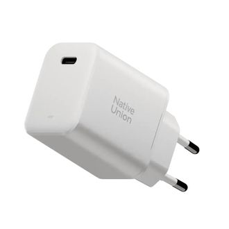 Сетевое зарядное устройство Native Union Fast GaN Charger PD 45W USB-C Port White (FAST-PD45-WHT-EU) - фото 1 Сетевое зарядное устройство Native Union Fast GaN Charger PD 45W USB-C Port White (FAST-PD45-WHT-EU) - фото 1