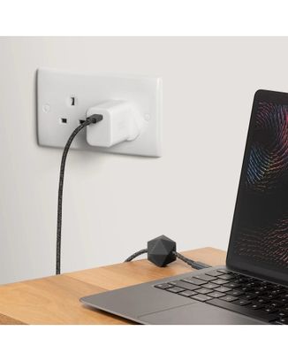 Сетевое зарядное устройство Native Union Fast GaN Charger PD 45W USB-C Port White (FAST-PD45-WHT-EU) - фото 2 Сетевое зарядное устройство Native Union Fast GaN Charger PD 45W USB-C Port White (FAST-PD45-WHT-EU) - фото 2