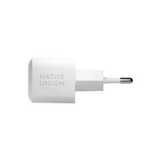 Зарядний пристрій Native Union Fast GaN Charger PD 30W USB-C Port White (FAST-PD30-2-WHT-EU) - фото 2 Зарядний пристрій Native Union Fast GaN Charger PD 30W USB-C Port White (FAST-PD30-2-WHT-EU) - фото 2