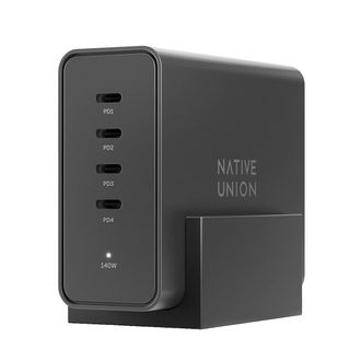Мережевий зарядний пристрій Native Union Fast GaN Charger PD 140W Desktop USB-C 4-Port Black (FAST-PD140-BLK-EU) - фото 1 Мережевий зарядний пристрій Native Union Fast GaN Charger PD 140W Desktop USB-C 4-Port Black (FAST-PD140-BLK-EU) - фото 1
