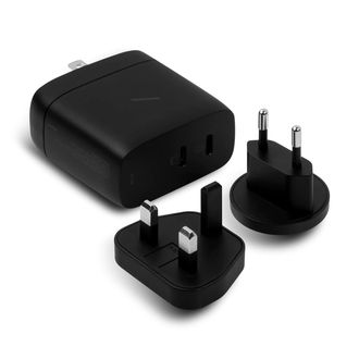 Мережевий зарядний пристрій Native Union Fast GaN Charger PD 67W Dual USB-C Port Black (FAST-PD67-BLK-INT) - фото 3 Мережевий зарядний пристрій Native Union Fast GaN Charger PD 67W Dual USB-C Port Black (FAST-PD67-BLK-INT) - фото 3