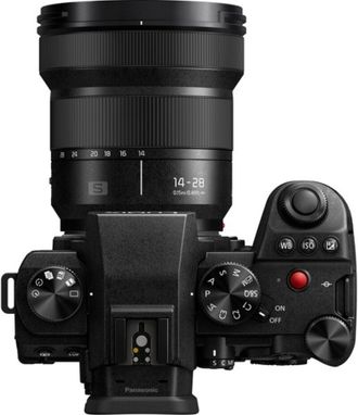 Объєктив Panasonic Lumix S 14-28mm F4-5.6 (S-R1428E) - фото 3 Объєктив Panasonic Lumix S 14-28mm F4-5.6 (S-R1428E) - фото 3