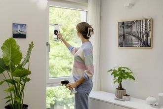Пилосос для вікон Karcher WV 1 Compact Care (1.633-628.0) - фото 6 Пилосос для вікон Karcher WV 1 Compact Care (1.633-628.0) - фото 6