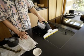 Пилосос для вікон Karcher WV 3 Comfort Care (1.633-690.0) - фото 6 Пилосос для вікон Karcher WV 3 Comfort Care (1.633-690.0) - фото 6