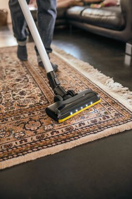 Вертикальний + ручний пилосос (2в1) Karcher VC 6 Cordless ourFamily (1.198-670.0) - фото 2